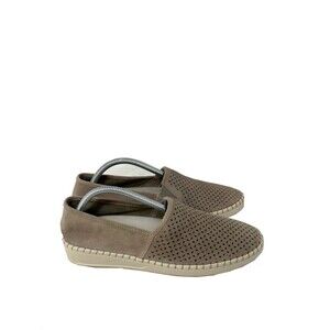 Cougar Flat Shoes Women's Size 10 Cruz Slip on Beige Suede